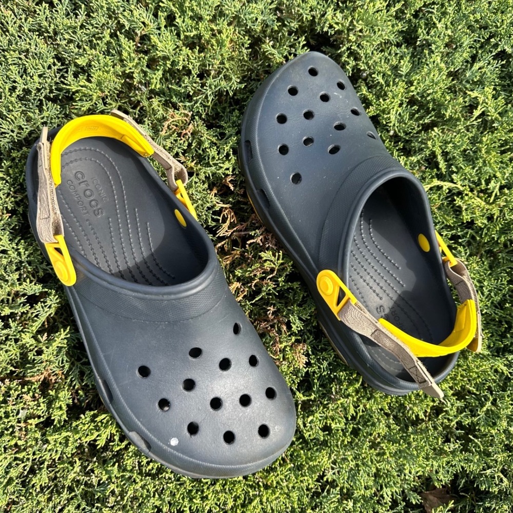 CROCS ALL TERRAIN LINED CLOGS Men's Size 11 Navy Blue Sandals